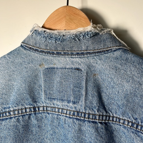 Vintage Levi’s Jean Jacket - Picture 3 of 7